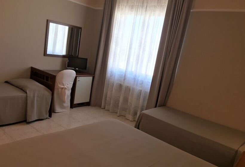 اتاق استاندارد چهار تخته, Euro