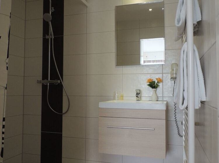 家庭间, Faxe Schwarzwälder Hof