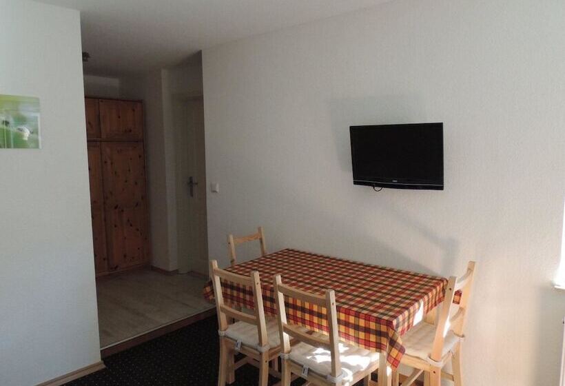 家庭间, Faxe Schwarzwälder Hof