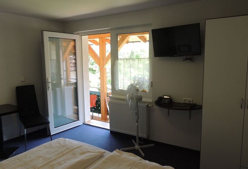 家庭间, Faxe Schwarzwälder Hof