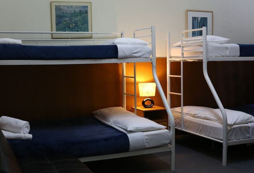 اتاق استاندارد, Holiday Lodge