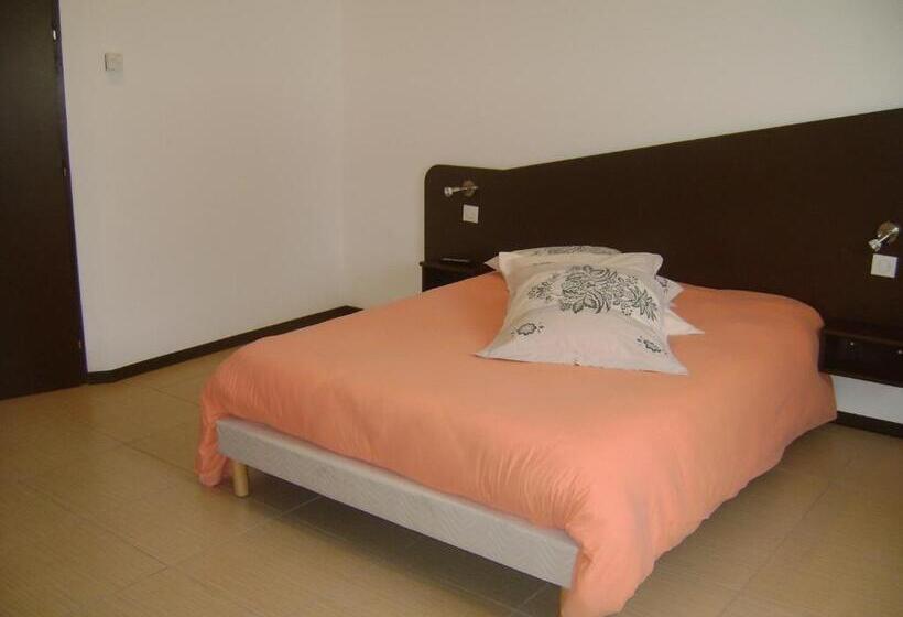 غرفة قياسية فردية, Hôtel Le Richevaux