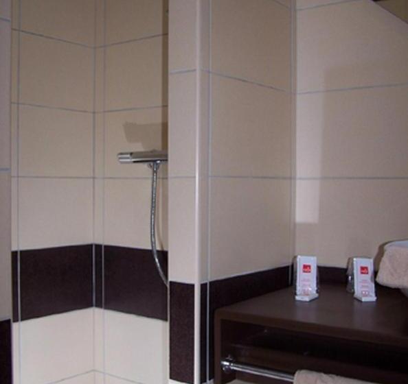 غرفة قياسية, Hôtel Le Richevaux