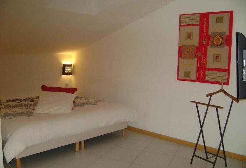 Номер Стандарт, Hôtel Le Richevaux