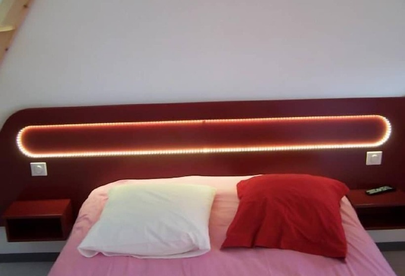 غرفة قياسية فردية, Hôtel Le Richevaux