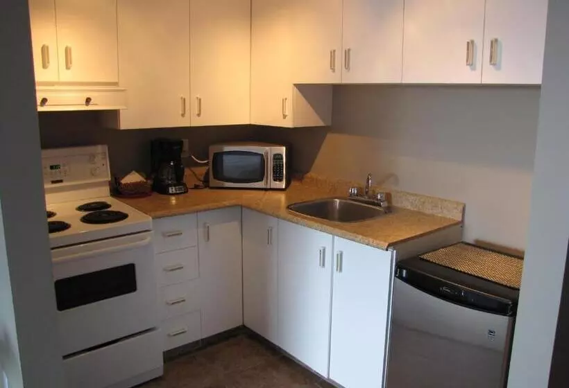 اتاق استاندارد با تخت بزرگ, Hôtel Saint Germain Rimouski