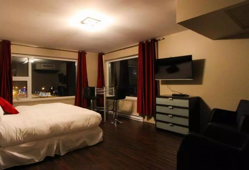 اتاق سوپریور با تخت بزرگ, Hôtel Saint Germain Rimouski