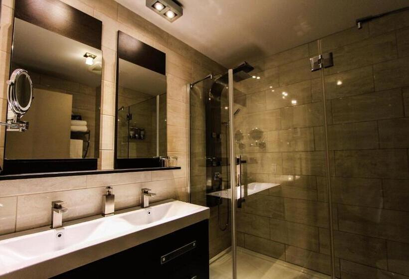 디럭스 룸 킹사이즈 침대, Hôtel Saint Germain Rimouski