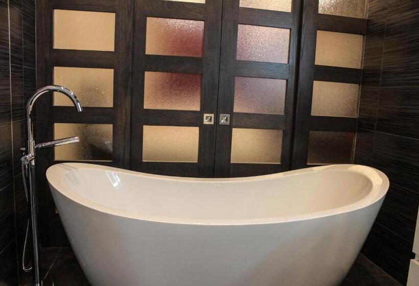 جناح سوبيريور, Hôtel Saint Germain Rimouski