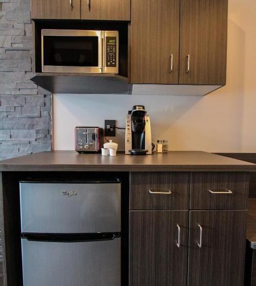 جناح سوبيريور, Hôtel Saint Germain Rimouski