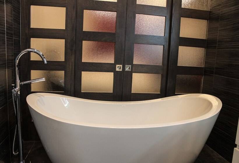 جناح سوبيريور, Hôtel Saint Germain Rimouski