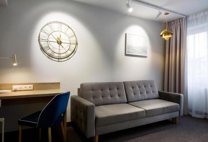 اتاق لوکس یک تخته, Halo Toruń