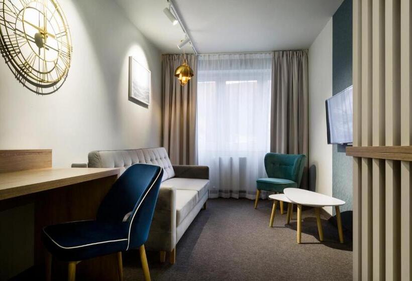 Номер Deluxe, Halo Toruń