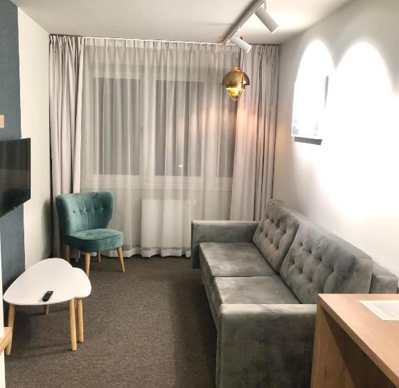 Номер Deluxe, Halo Toruń