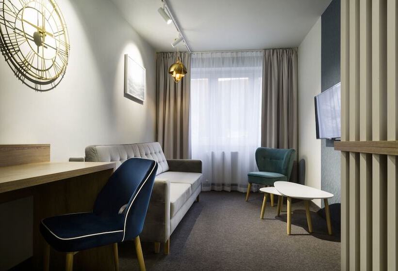 Трехместный Номер Deluxe, Halo Toruń