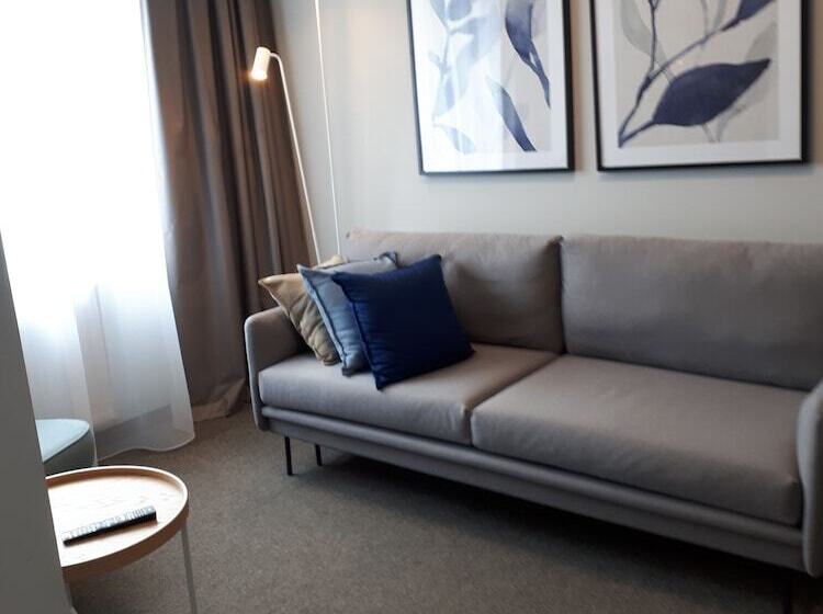 Номер Deluxe, Halo Toruń