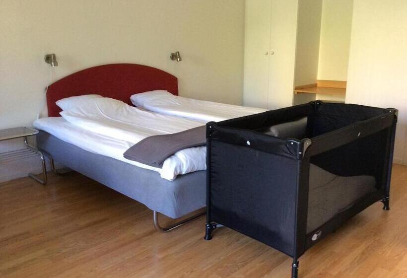 Семейный Номер, L Miskarp