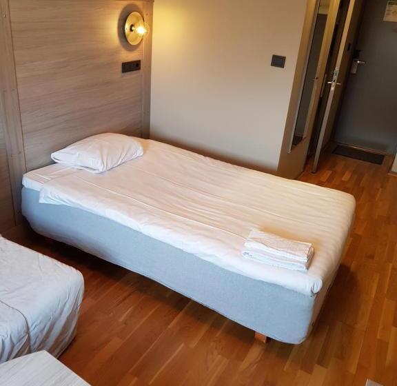 חדר סטנדרט יחיד, L Stinsen