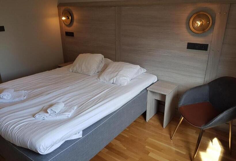 חדר סטנדרט, L Stinsen