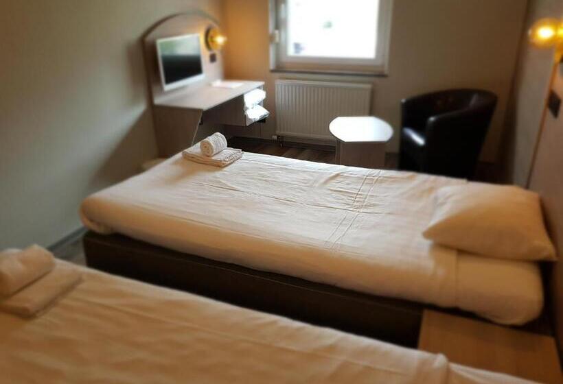 חדר סטנדרט, L Stinsen