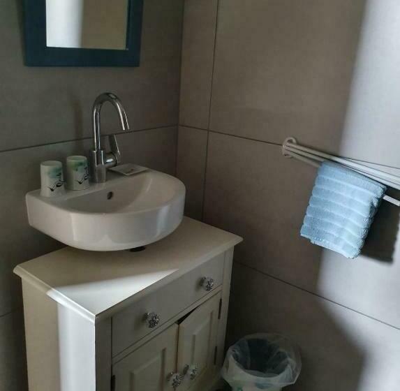 חדר אקונומי, Hôtel Restaurant Du Commerce