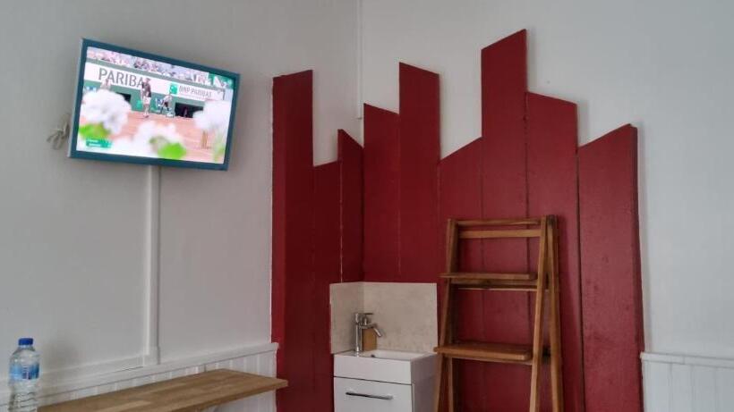 חדר קלאסי לארבעה, Hôtel Restaurant Du Commerce