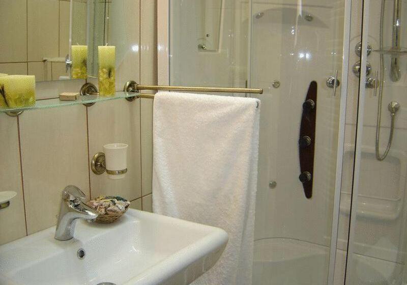 חדר סטנדרט, Maryo