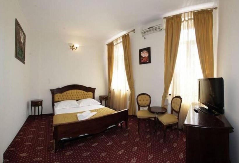 חדר סטנדרט יחיד, Maryo