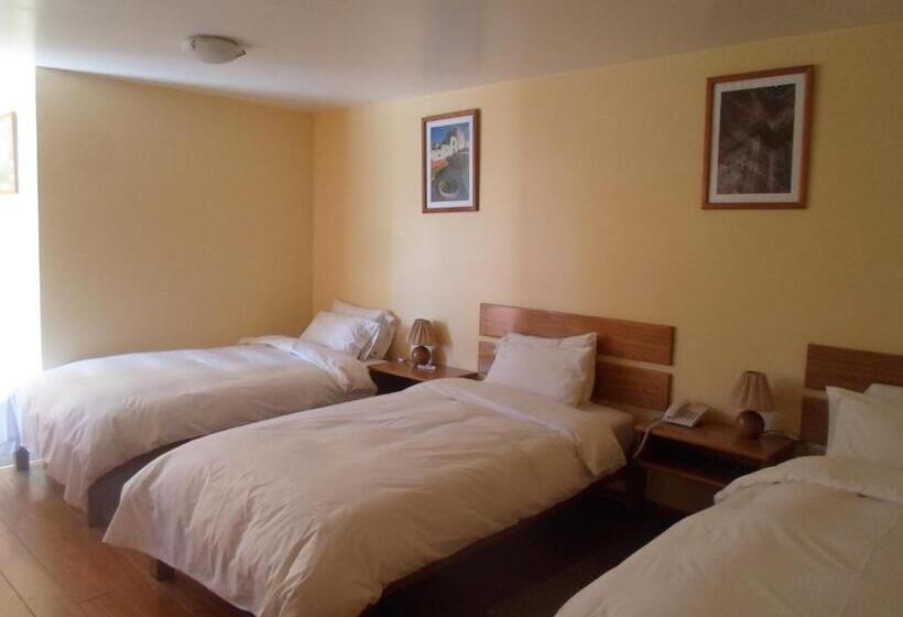 スタンダードトリプルルーム, Posada El Castillo