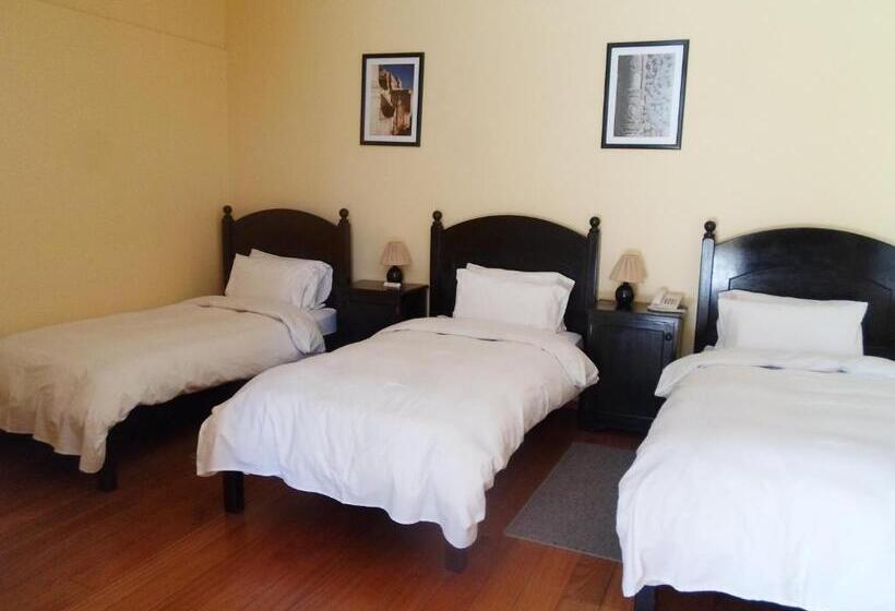 スタンダードトリプルルーム, Posada El Castillo