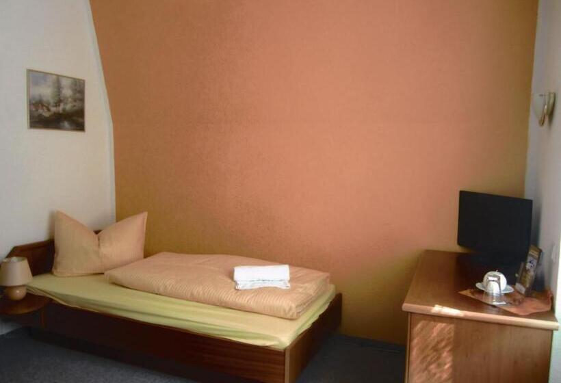 חדר סטנדרט יחיד, Ratskeller Thum