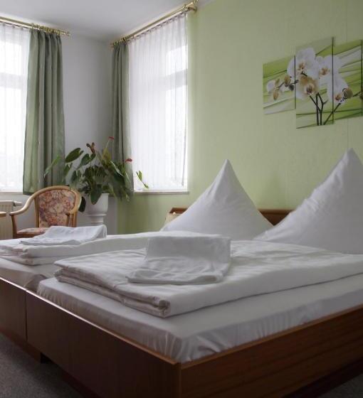 חדר סטנדרט, Ratskeller Thum