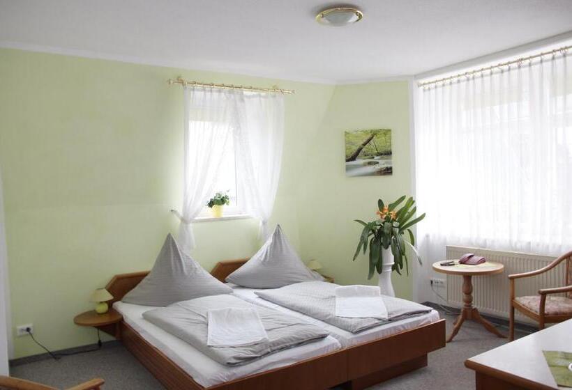 חדר סטנדרט, Ratskeller Thum