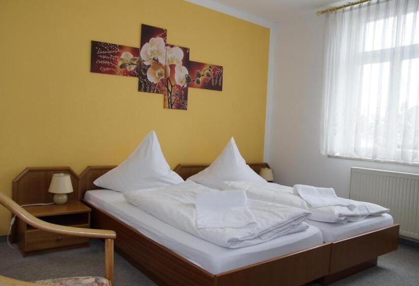 חדר סטנדרט, Ratskeller Thum