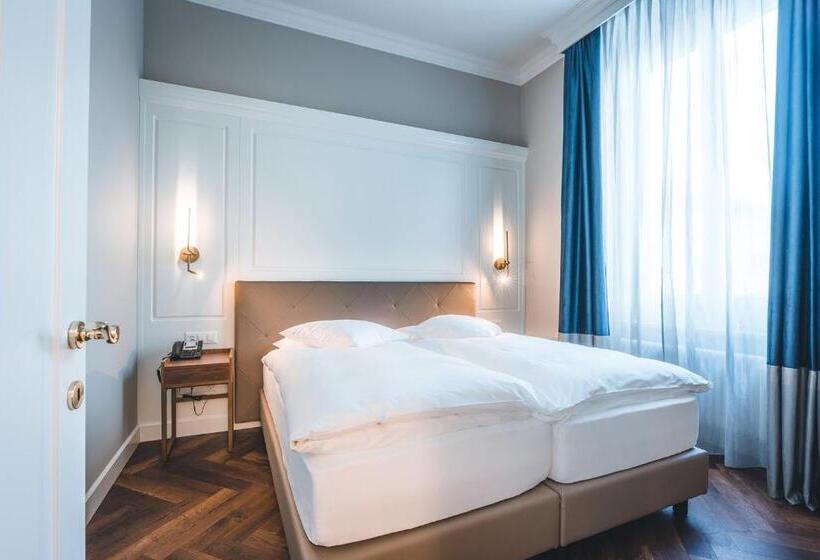 غرفة سوبيريور, Reine Victoria