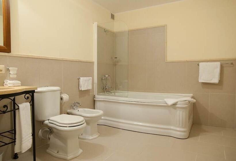 غرفة عائلية, Reine Victoria