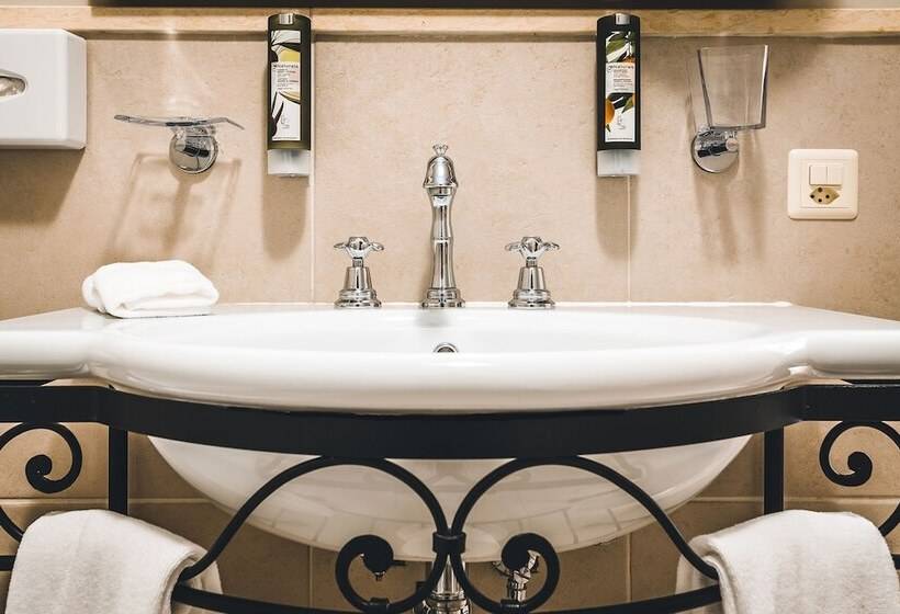 غرفة إقتصادية, Reine Victoria