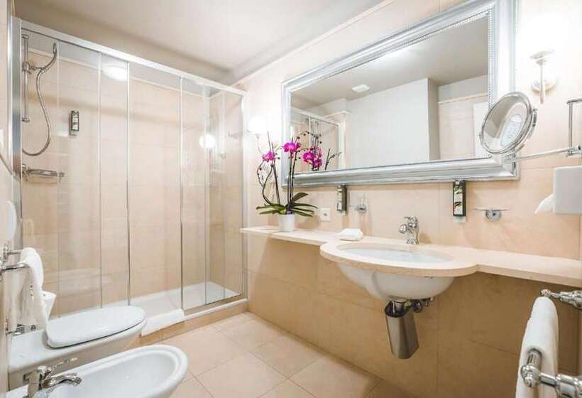 غرفة سوبيريور, Reine Victoria