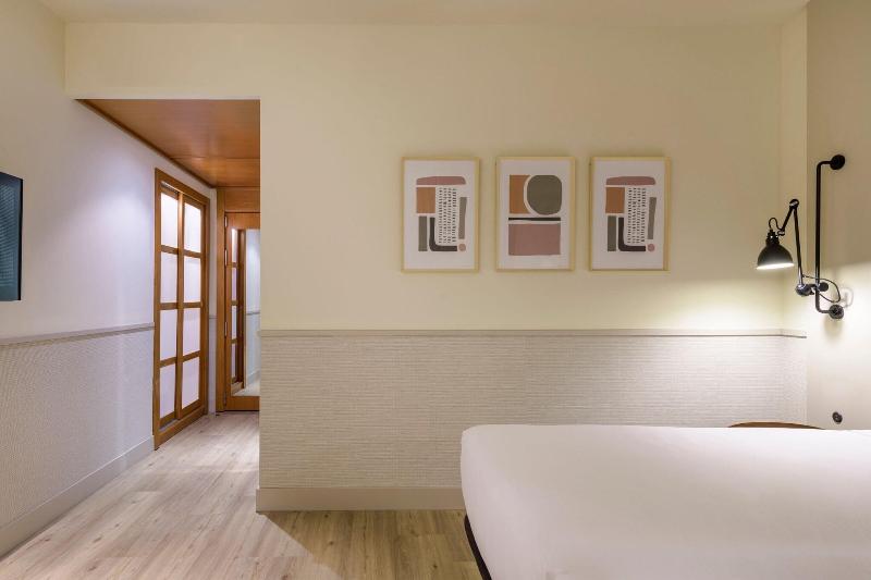 غرفة إقتصادية, Reine Victoria