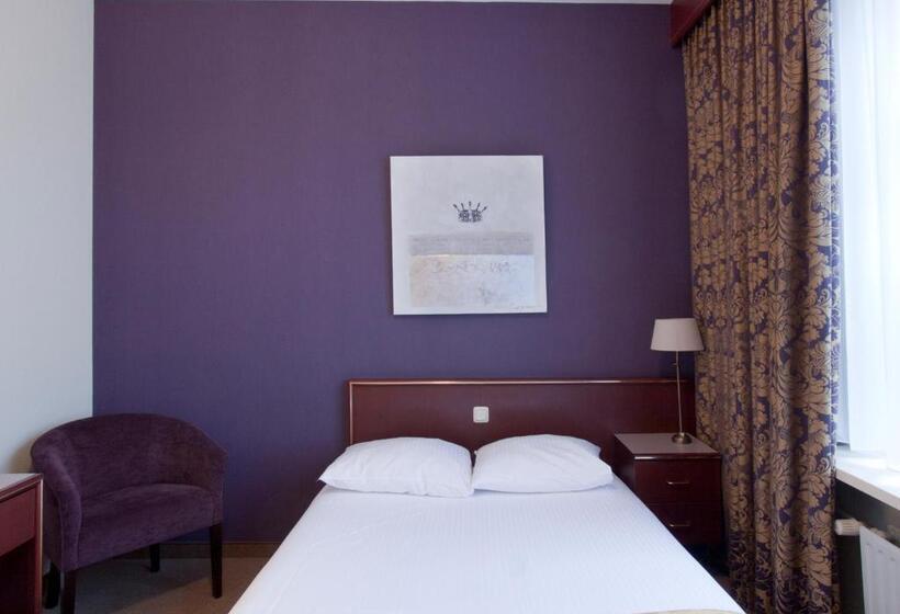 スタンダードシングルルーム, Restaurant La Sonnerie