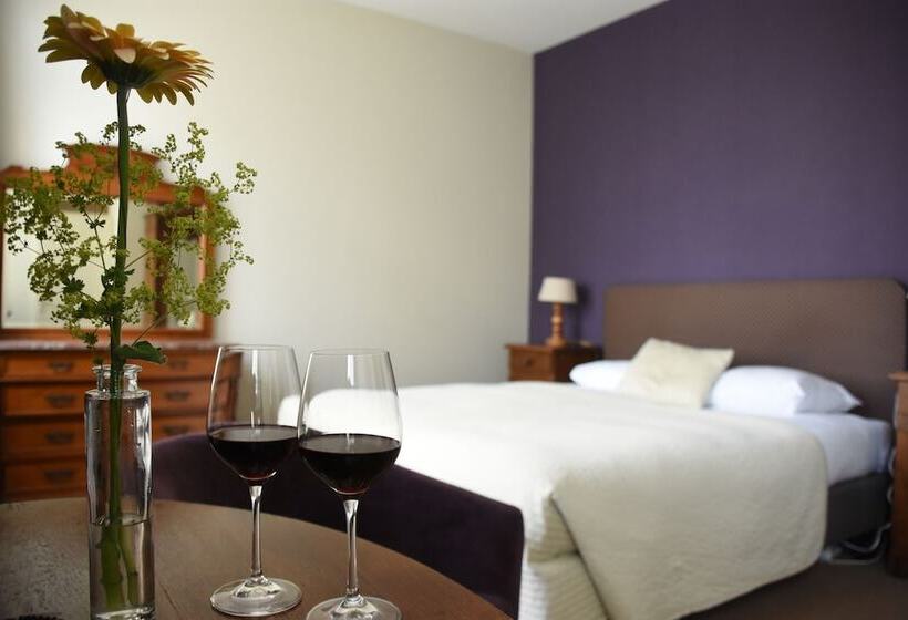 スタンダードルーム, Restaurant La Sonnerie