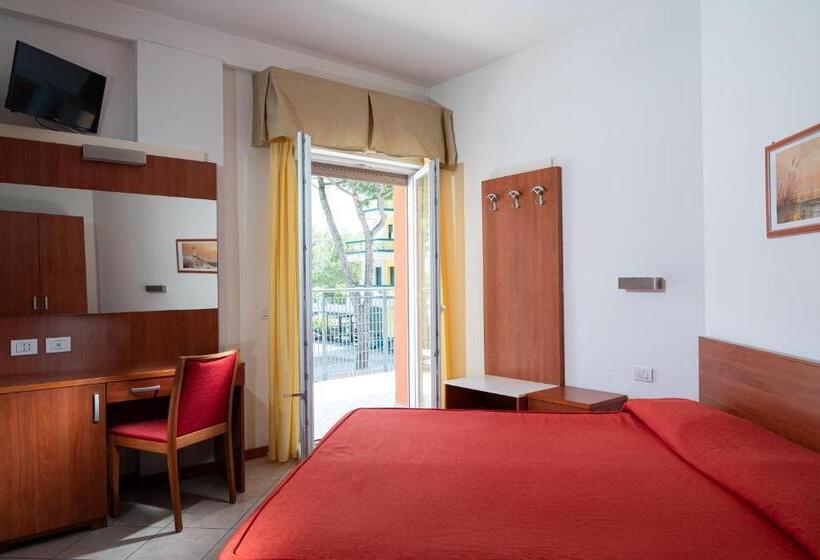 اتاق استاندارد با بالکن, Sheila