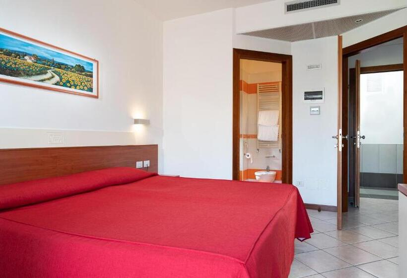 اتاق استاندارد با بالکن, Sheila