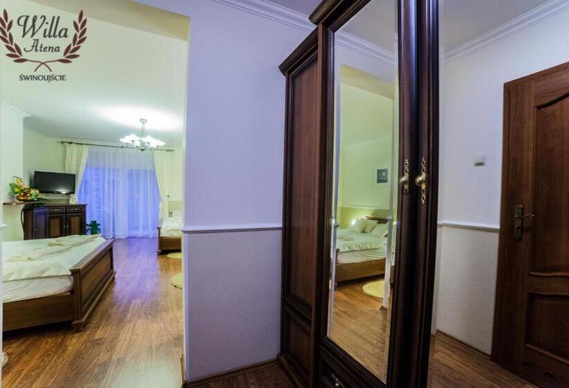 四人标准间, Willa Atena