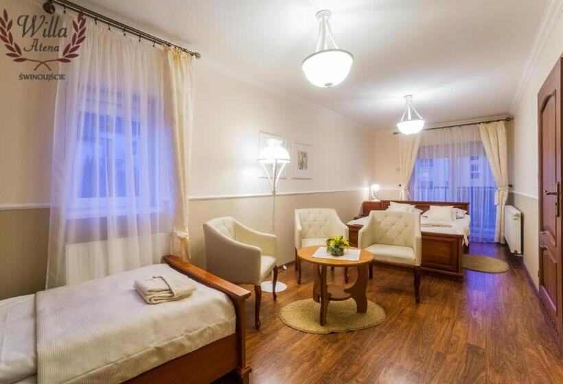 标准三人间, Willa Atena