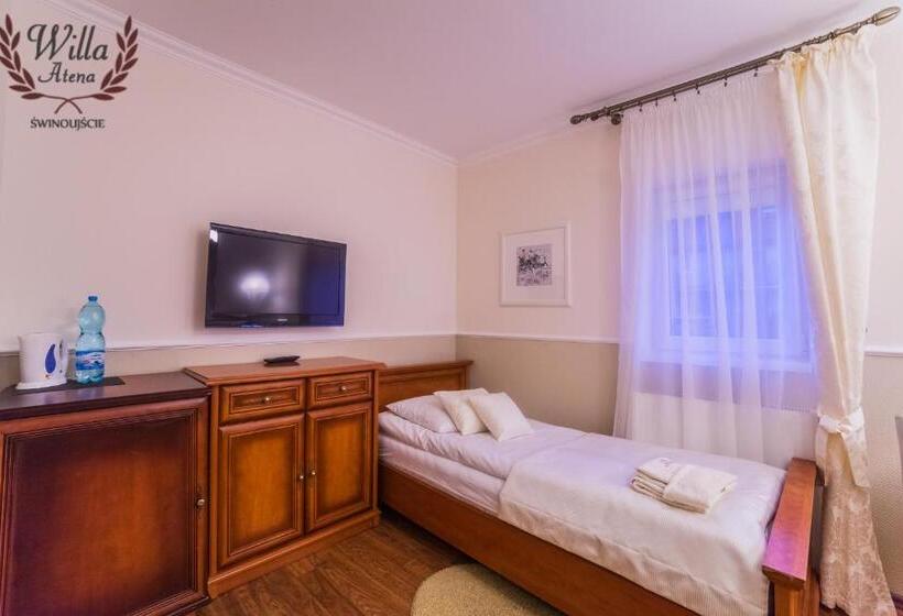 标准三人间, Willa Atena