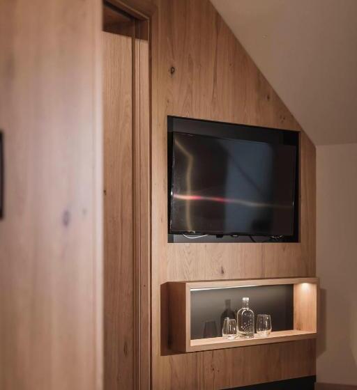 סוויטה, Majestic Hotel & Spa Resort