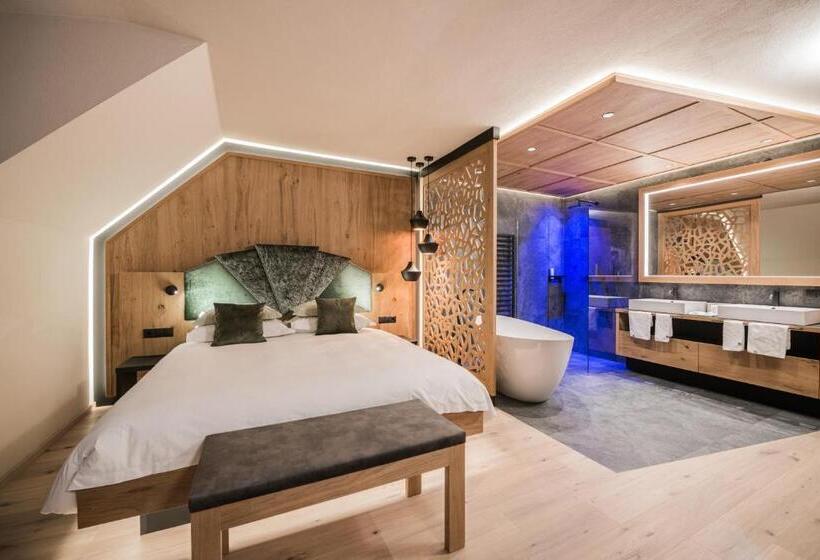 סוויטה, Majestic Hotel & Spa Resort