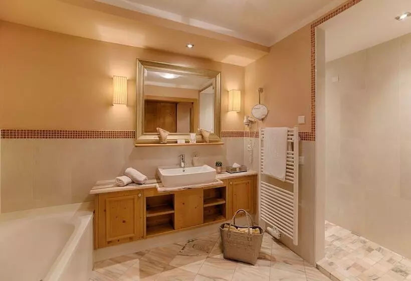 スタンダードルーム, Majestic Hotel & Spa Resort