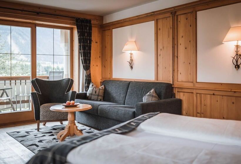 חדר סטנדרט לשלושה, Majestic Hotel & Spa Resort